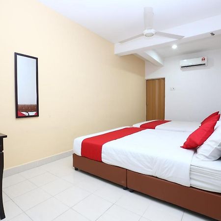 Oyo 89452 Best Eastern Hotel Kota Bharu Exteriör bild