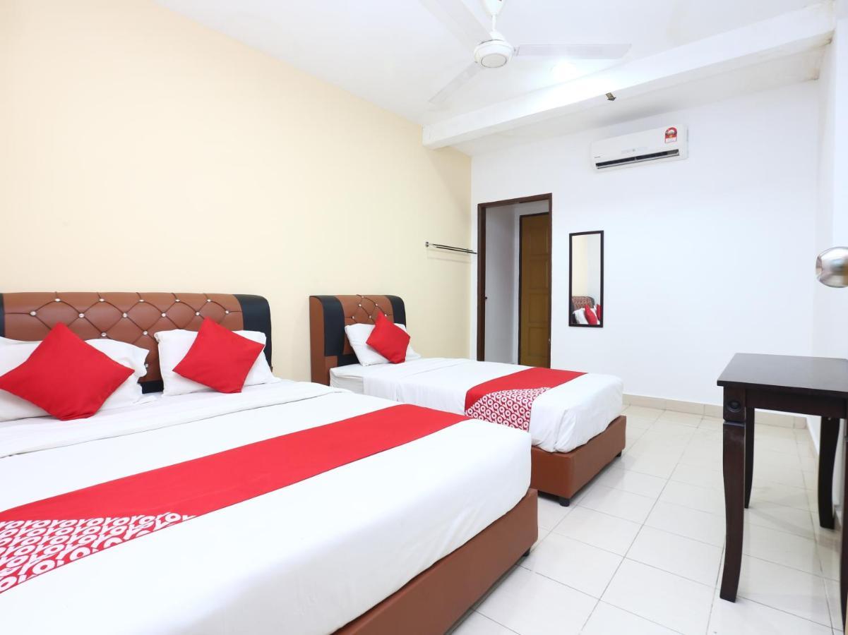Oyo 89452 Best Eastern Hotel Kota Bharu Exteriör bild